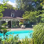 Maison Forenea D'hotes Dans Les Bois Avec Petits Dejeuners Bio 3* Sainte-Nathalène