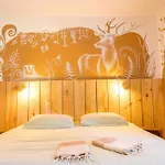 Maison Forenea D'hotes Dans Les Bois Avec Petits Dejeuners Bio לינה וארוחת בוקר Sainte-Nathalène