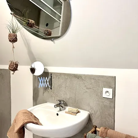 乐穆兰波旁住宿加早餐旅馆 住宿加早餐酒店 Sainte-Nathalène