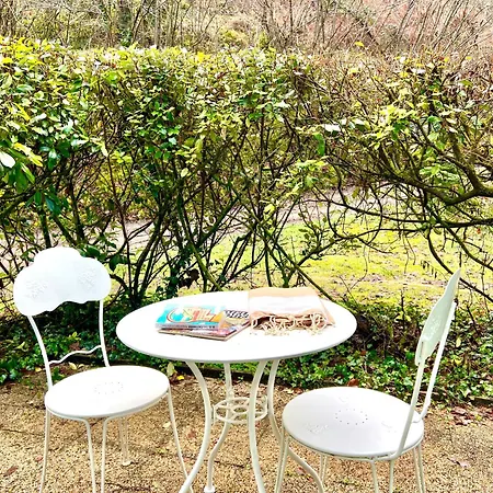 乐穆兰波旁住宿加早餐旅馆 Sainte-Nathalène