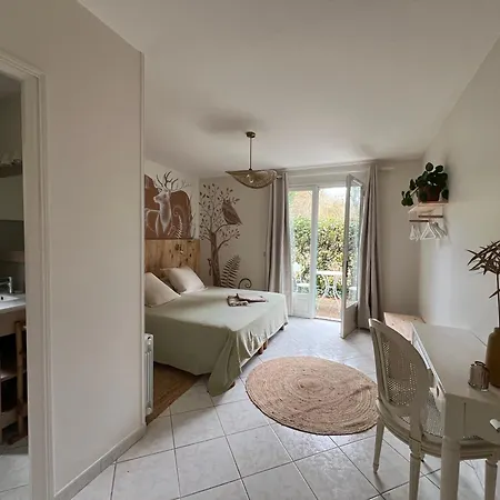 乐穆兰波旁住宿加早餐旅馆 3*