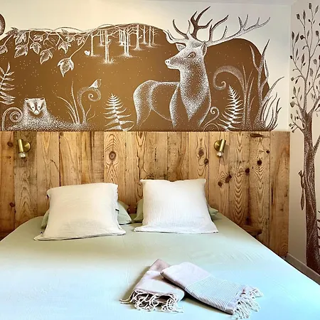 乐穆兰波旁住宿加早餐旅馆 住宿加早餐酒店 Sainte-Nathalène