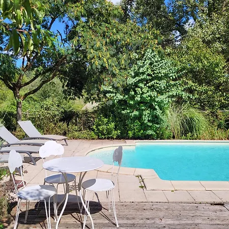 Bed & Breakfast Maison Forenea D'hotes Dans Les Bois Avec Petits Dejeuners Bio