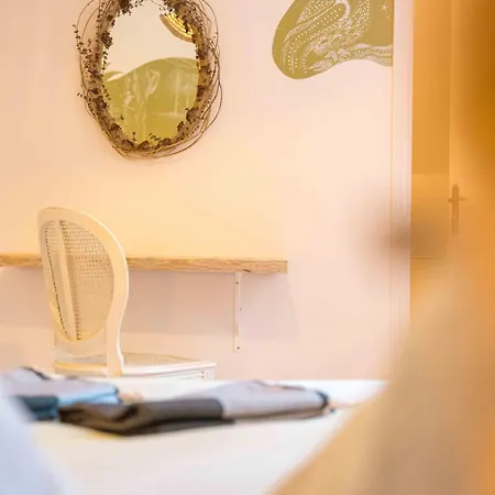 Maison Forenea D'hotes Dans Les Bois Avec Petits Dejeuners Bio Sainte-Nathalène