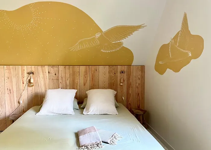 Maison Forenea D'hôtes Dans Les Bois Avec Petits Déjeuners Bio Bed and breakfast Sainte-Nathalène