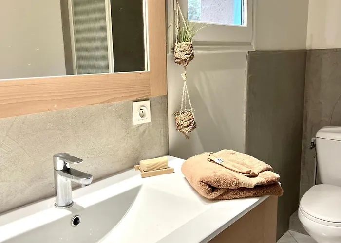 Maison Forenea D'hôtes Dans Les Bois Avec Petits Déjeuners Bio Bed and breakfast