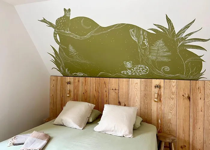 Maison Forenea D'hotes Dans Les Bois Avec Petits Dejeuners Bio 3* Sainte-Nathalène