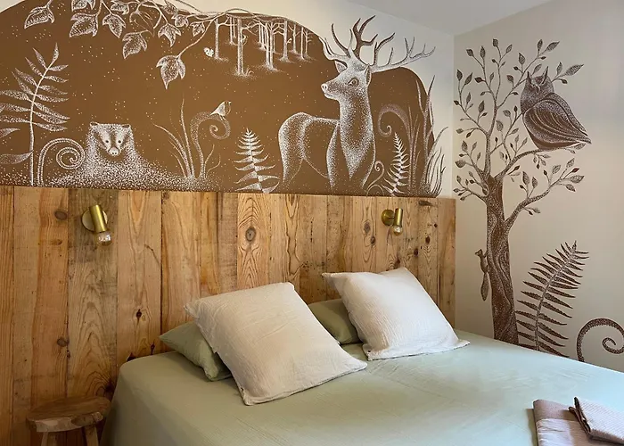 Maison Forenea D'hôtes Dans Les Bois Avec Petits Déjeuners Bio Bed and breakfast